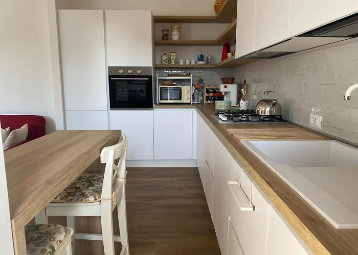 N296 - Numana, Trilocale Con Giardino E Posto Auto * Sirolo