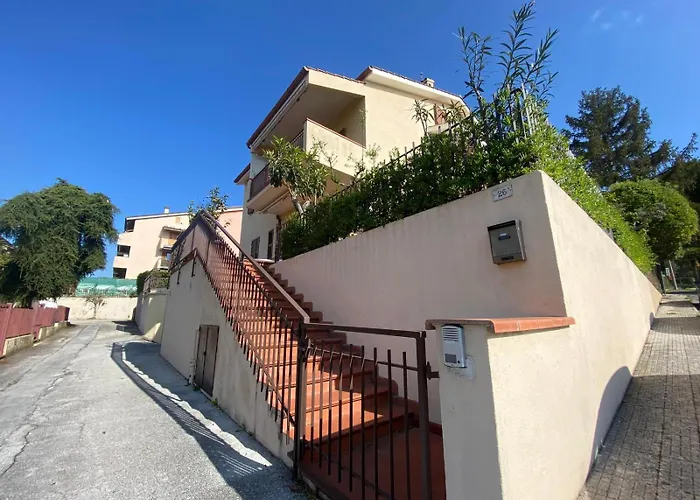 N296 - Numana, Trilocale Con Giardino E Posto Auto * Sirolo